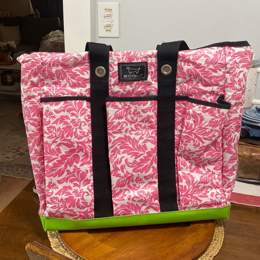 Scout tote